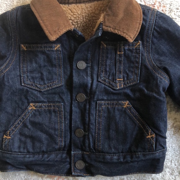 Adorable gender neutral baby jacket 6-12 months- baby gap - Picture 3 of 6